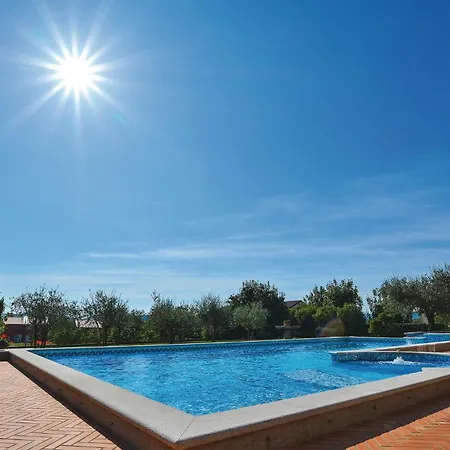Awesome In With Outdoor Swimming Pool