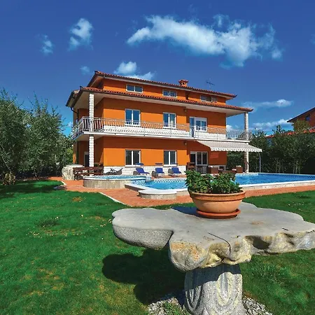 Awesome In With Outdoor Swimming Pool Holiday home